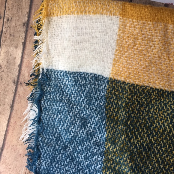 Navy Yellow Plaid Scarf New Michigan Notre Dame - Picture 3 of 4